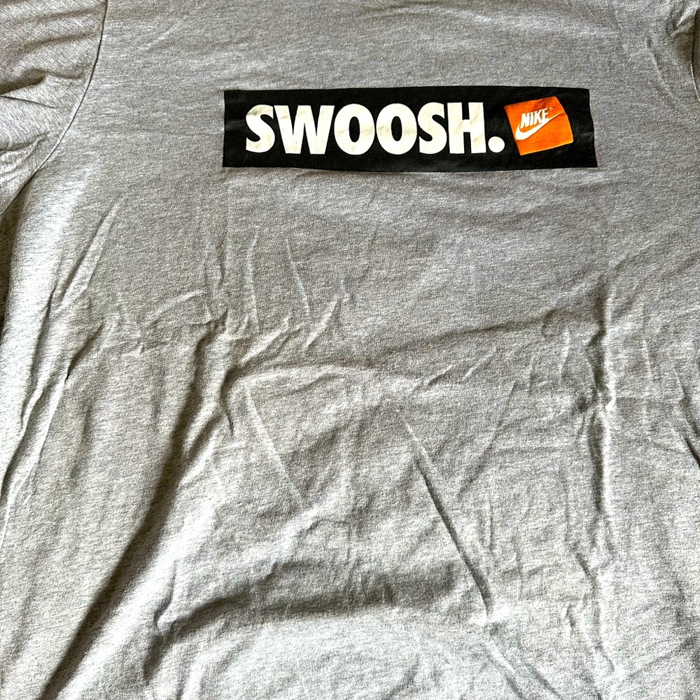 Nike Swoosh Tee